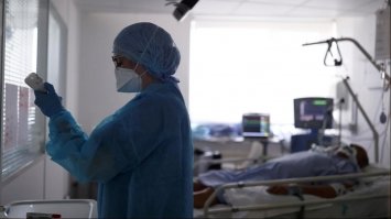 Коронавірус в Україні: понад 15 тисяч хворих і новий рекорд смертей