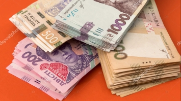 Костопільчанка купувала ліки знайомій і викрала з її картки 17 тисяч гривень