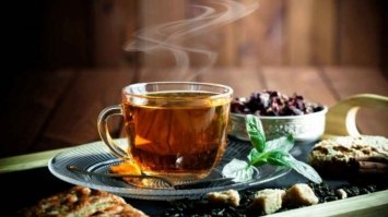 Лікар пояснив, з чим не можна пити чай і каву