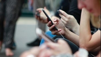 Мінцифра пропонує врахувати вартість інтернету у прожитковому мінімумі
