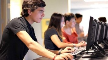 МОН налаштоване перевіряти працевлаштування випускників університетів