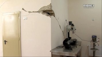 На будівництві ліцею на Костопільщині 