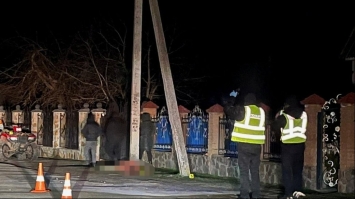 На квадроциклі в’їхав у бетонну електроопору