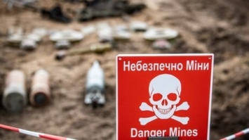 На Рівненщині підірвалися на міні шестеро військових