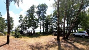 На Рівненщині поблизу Білого озера чоловік влаштував перестрілку