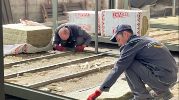 На Рівненщині релоковане підприємство виробляє продукцію і для військових, і для цивільних