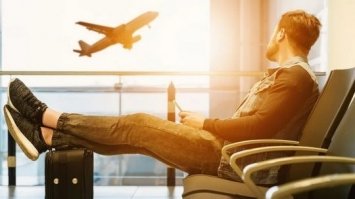 На відпочинок до Чорногорії та Таїланду:українські COVID-сертифікати визнали ще шість країн світу
