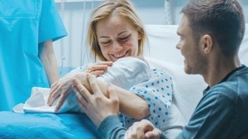 Народити у 2022-му. Скільки коштуватимуть пологи для жительок Рівненщини?