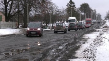 Найпроблемнішу дорогу від Дубна до межі з Волинню відремонтують