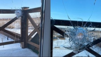 Обстріляли будинок депутата