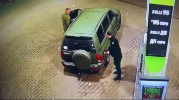Перевозили майже 100 бойових гранат і не тільки: нові подробиці вбивства поліцейського на Вінниччині
