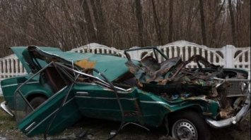 Під Мелітополем рашисти розчавили автомобіль з українцями: серед загиблих діти