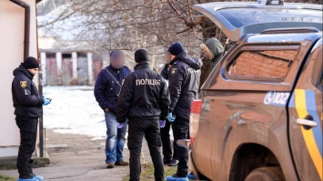Побив і залишив у дворі помирати  
