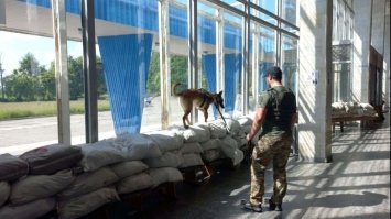Поліція перевіряє можливе замінування аеропорту у Рівному