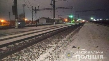 Раптово вибіг і ліг на рейки: відомі нові обставини трагічної загибелі 17-річного хлопця на Рівненщині