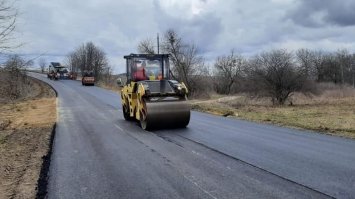 Ремонт дороги на Хотин завершують