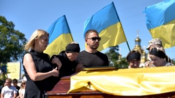 Рівне провело в останню путь бійця ДФТГ Романа Ніколайчука