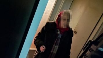 Рівненські патрульні повернули додому бабусю, яка загубилась