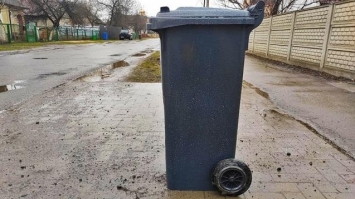 Рівнянам пропонують сміттєві контейнери - безкоштовно