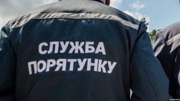 Серйозна ДТП у Рівному: одного з водіїв діставали рятувальники (Фото) 