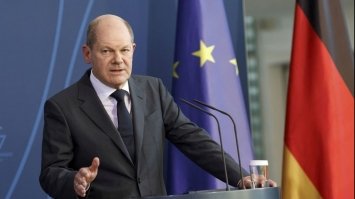 Шольц відкинув вимогу Путіна сплачувати за газ у рублях