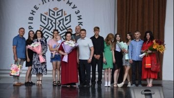 Троє рівнянок отримали звання 