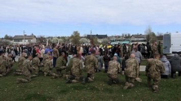Трьох героїв з Рівненщини провели в останню путь