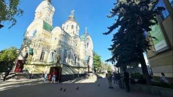 У храмі в центрі Рівного священникам та парафіянам погрожував зброєю 