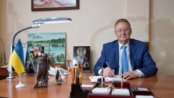 У лісі під Києвом знайшли мертвим головного лікаря санаторію з Рівненщини: підозрюваних уже затримано