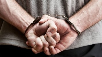 У Львові чоловік за $12 тис. переправляв уклоністів через кордон