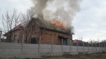 У Рівному горіла двоповерхівка