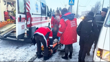  У Рівному мікроавтобус збив 15-річну дівчину на пішохідному переході