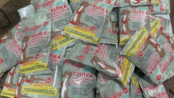 У Рівному обміняли російську макулатуру на грілки для захисників