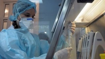У Рівному отримати щеплення проти коронавірусу можна у супермаркеті 