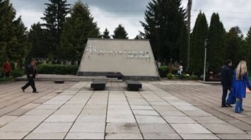 У Рівному підготували тимчасову схему руху транспорту до кладовища Нове на провідну неділю