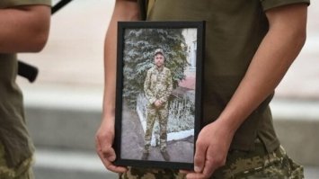 У Рівному попрощалися із військовим Павлом Мельничуком