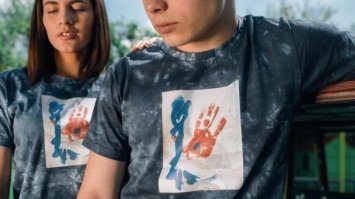 У Рівному створили колекцію одягу з малюнками дітей з дитбудинку 
