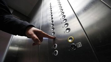 У Рівному та Квасилові відновили роботу ліфтів