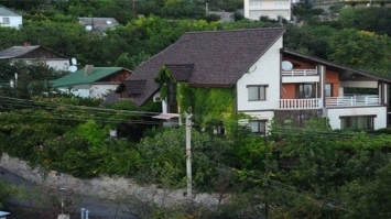 У Софії Ротару відібрали ділянку землі у Криму