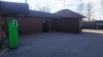 У Вараському районі поліцейські виявили підпільну АЗС  та бензовоз із дизпаливоом