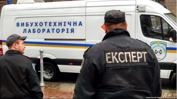 У Запоріжжі поліція перевірила понад 200 навчальних закладів – вибухівки немає
