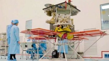Україна втратила зв`язок із супутником 