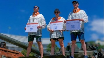Український бренд створив куртки із парашуту збитого ворожого льотчика