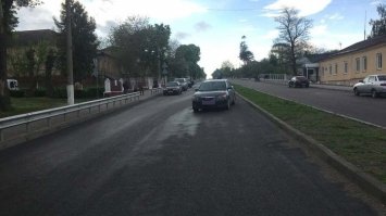 В Острозі під колеса автомобіля потрапила дитина