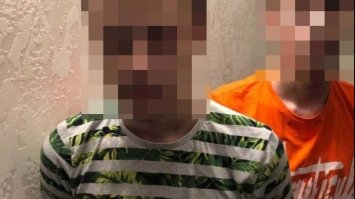 В Рівному двоє неповнолітніх напали на жінку з ножем