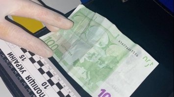 В Рівному нетвереза водійка намагалася дати хабаря патрульним