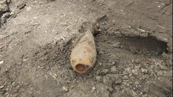 В Рівному викопали мінометну міну, яка в будь-який момент могла вибухнути
