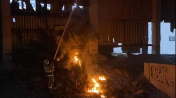 В Рівному горів закинутий склад