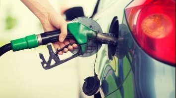 В Україні дорожчає пальне на «бюджетних» заправках