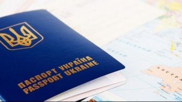 В Україні дозволили змінювати по батькові з 14 років